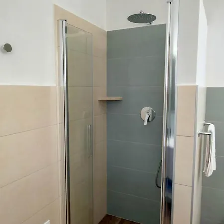 아파트 Il Lido 2 *